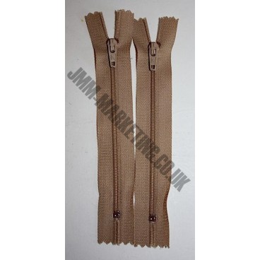 Nylon Zips 9" (23cm) - Beige